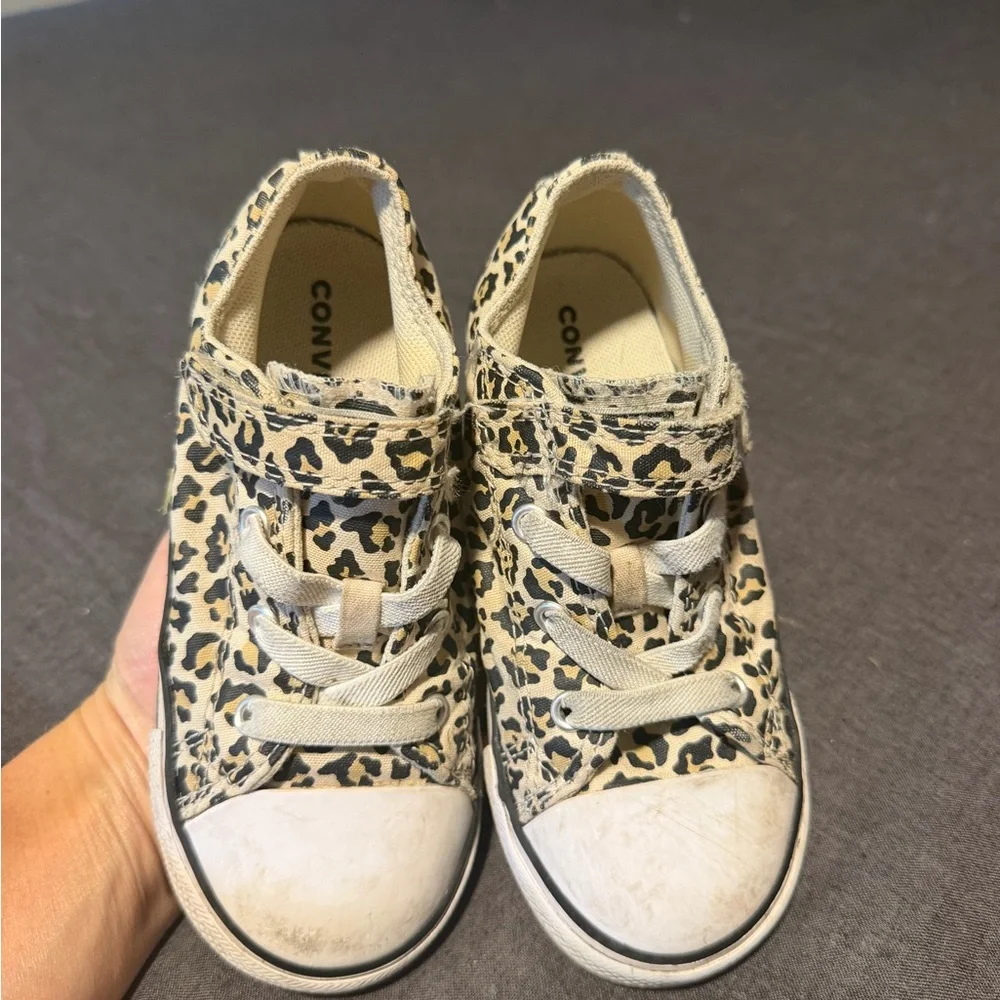 Converse stylish kids